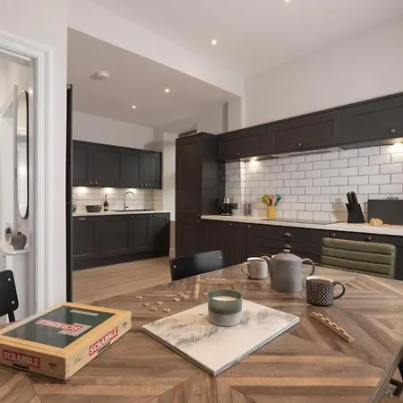 Spacious In Coniston, By Letmestay Lejlighed Coniston