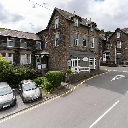 Spacious In Coniston, By Letmestay Coniston